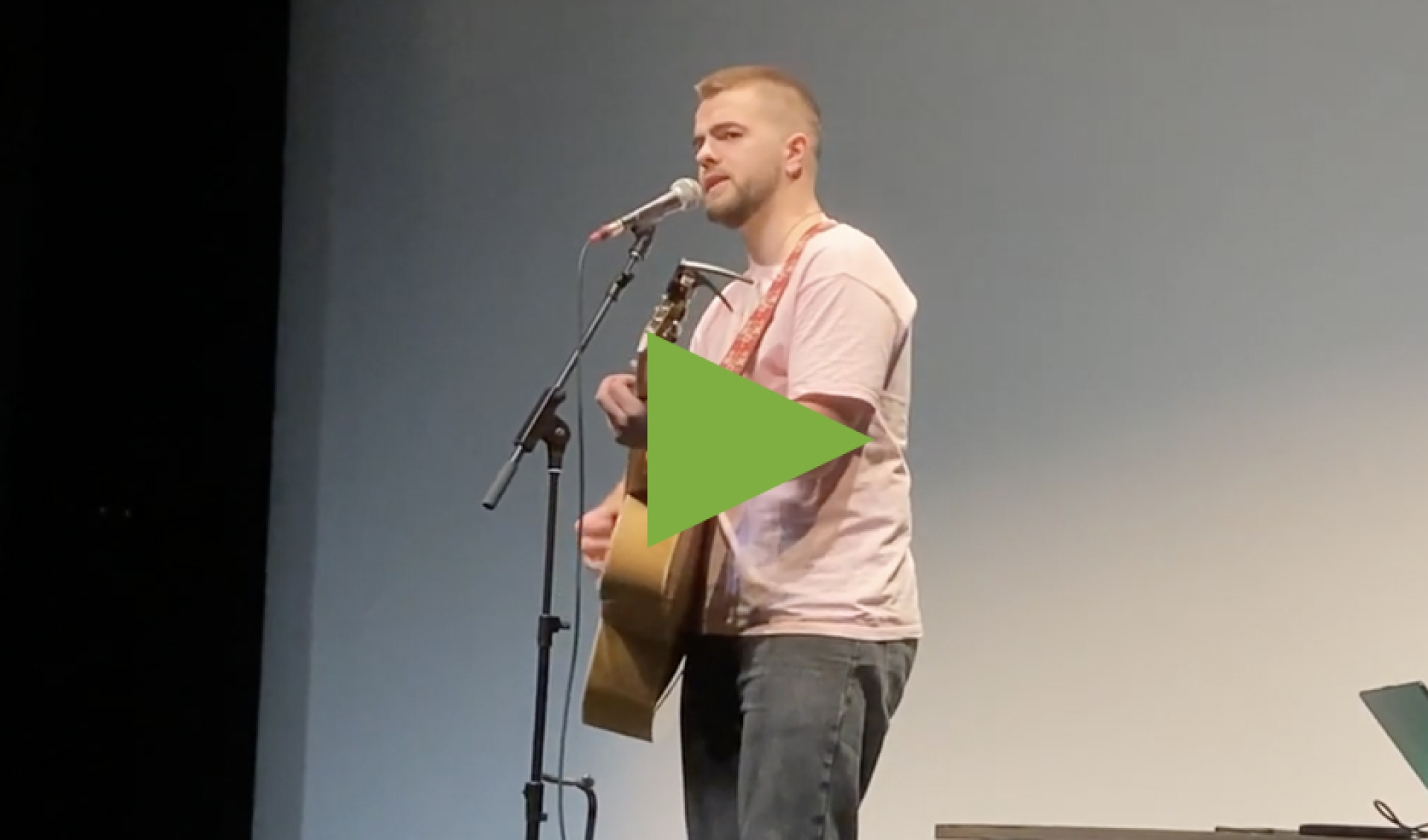 Euskaraz ari